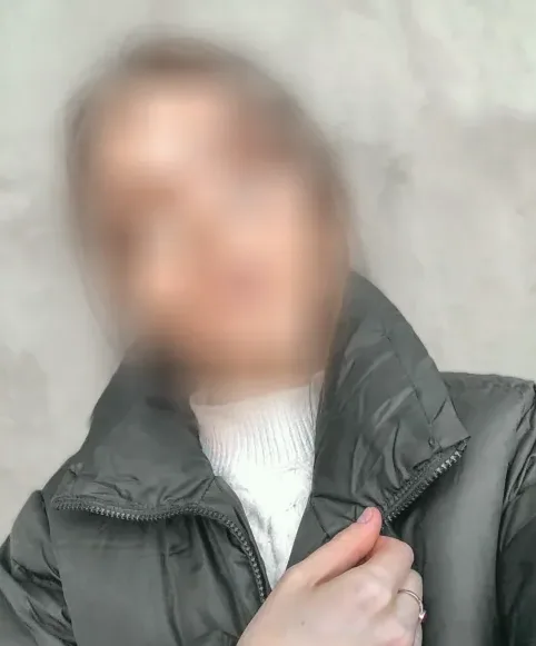 Anna, 23