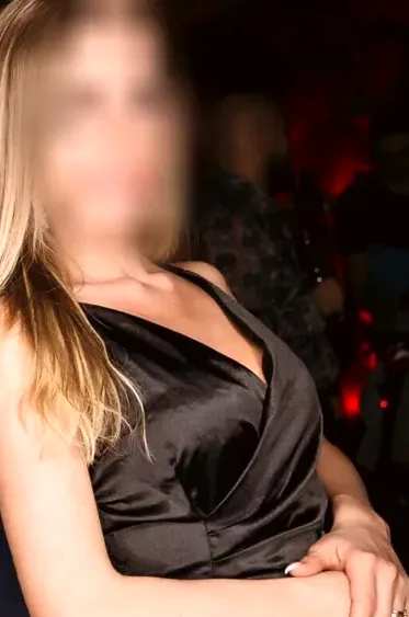 Bianca, 35