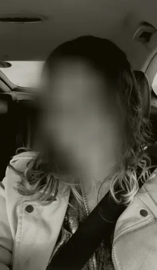 Isabella, 23