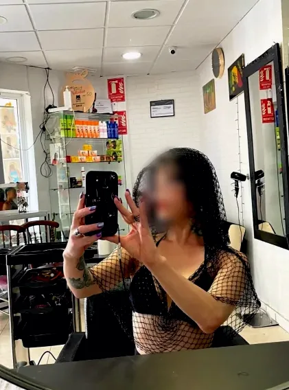 Liv, 33