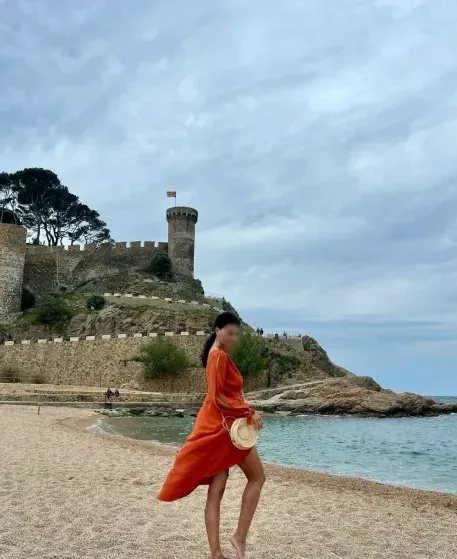 Thea, 39