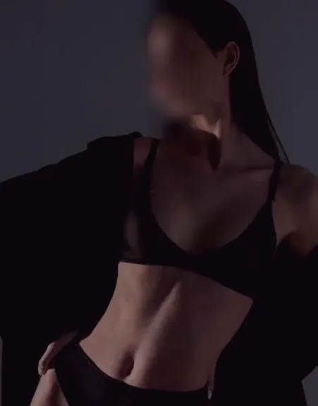 Zeynep, 31